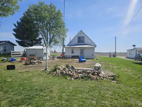 Exterior - 201 E May St, Joy, IL 61260 photo 3 of 4
