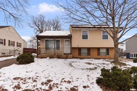5335 Davie St, Davenport, IA 52806