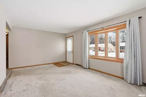 Living - 1508 32nd St, Moline, IL 61265 photo 4 of 4