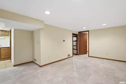 Other - 1508 32nd St, Moline, IL 61265 photo 4 of 12