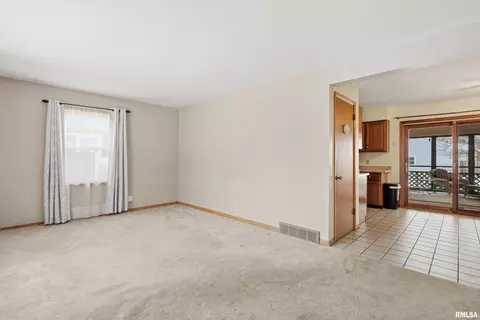 Living - 1508 32nd St, Moline, IL 61265 photo 1 of 4