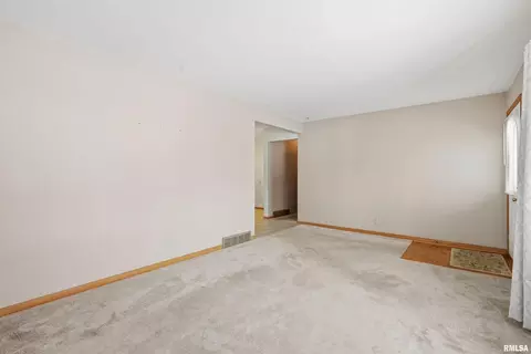 Living - 1508 32nd St, Moline, IL 61265 photo 3 of 4