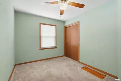Bedroom - 1508 32nd St, Moline, IL 61265 photo 3 of 6