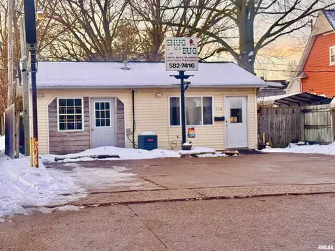504 SE 3rd St, Aledo, IL 61231
