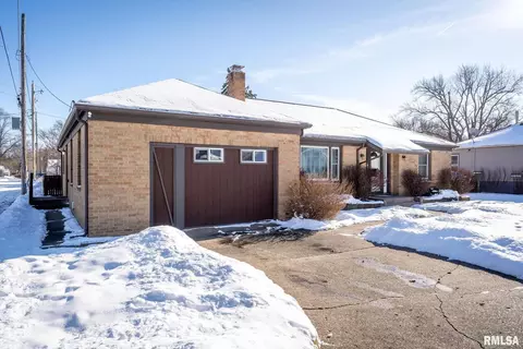 622 53rd St, Moline, IL 61265 photo 3