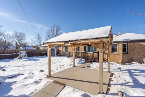 622 53rd St, Moline, IL 61265 photo 32