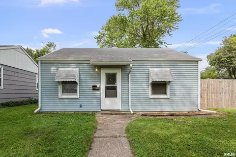 3438 Taylor St, Davenport, IA 52806