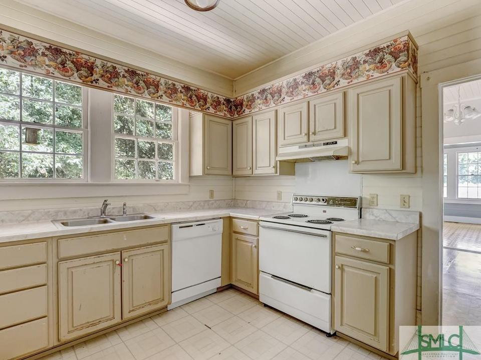  1407 Us 80, Bloomingdale, GA 31302 photo 10