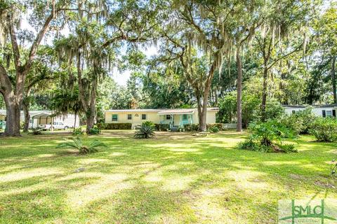 72 Woods Dr, Midway, GA 31320 photo 1