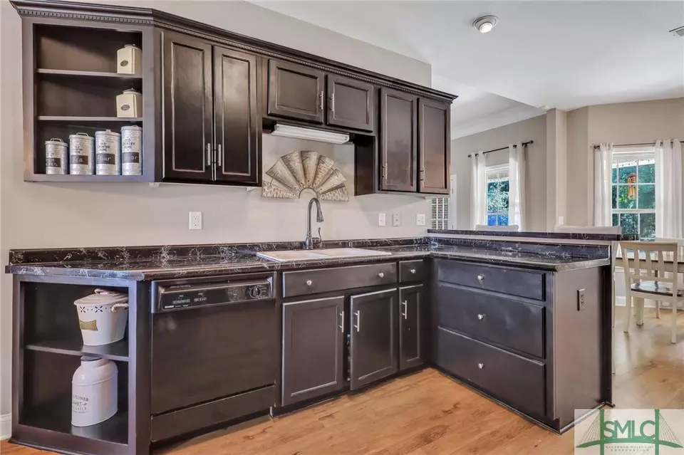  412 Lake Shore Dr, Midway, GA 31320 photo 11