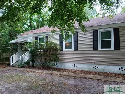 2127 Greenwood St, Savannah, GA 31404