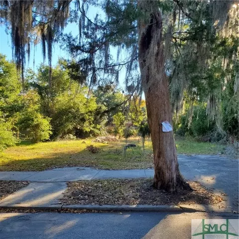 521 W 44th St, Savannah, GA 31405