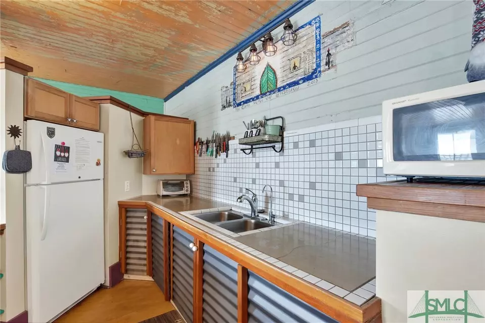 Kitchen - 1321 Jefferson St, Savannah, GA 31401 photo 3 of 6