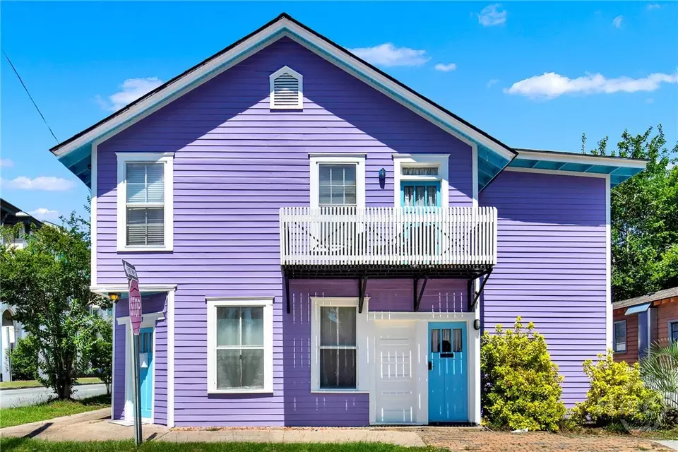 Exterior - 1321 Jefferson St, Savannah, GA 31401 photo 2 of 9