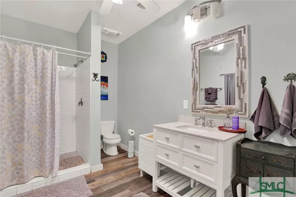 Bath - 1321 Jefferson St, Savannah, GA 31401 photo 1 of 3