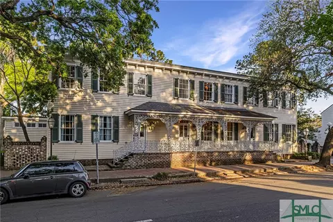 52-56 E Broad St, Savannah, GA 31401