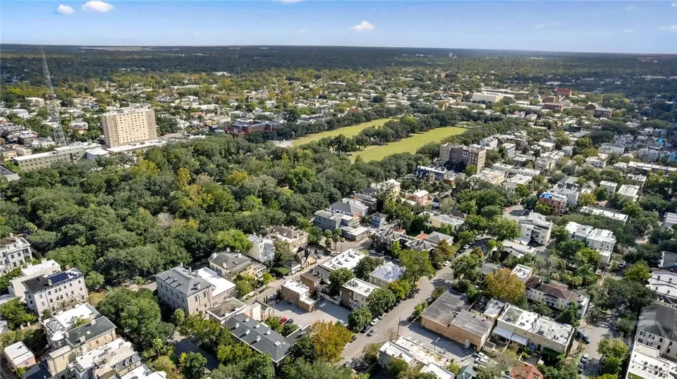 View/Area - 117 W Gaston St, Savannah, GA 31401 photo 3 of 3