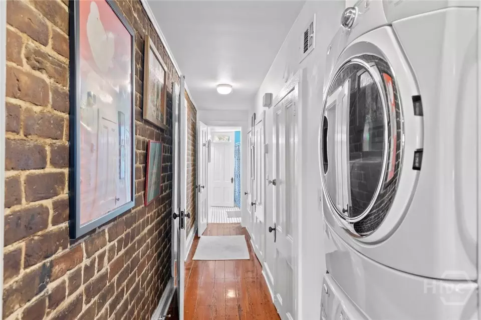 Entry Way - 117 W Gaston St, Savannah, GA 31401 photo 5 of 5