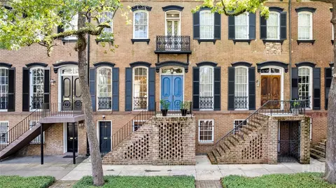 Exterior - 117 W Gaston St, Savannah, GA 31401 photo 1 of 6