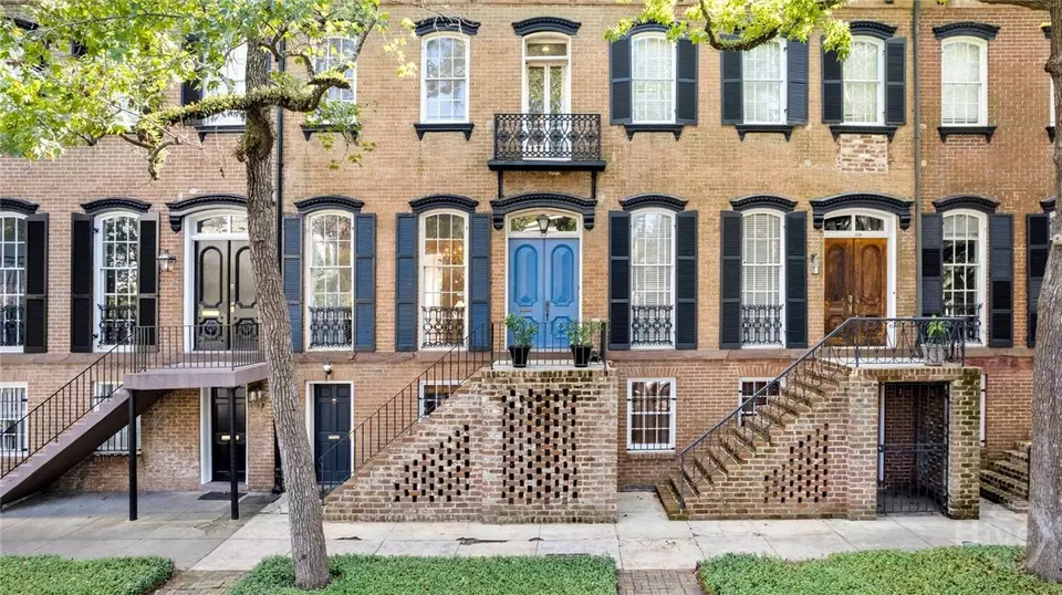 Exterior - 117 W Gaston St, Savannah, GA 31401 photo 1 of 6