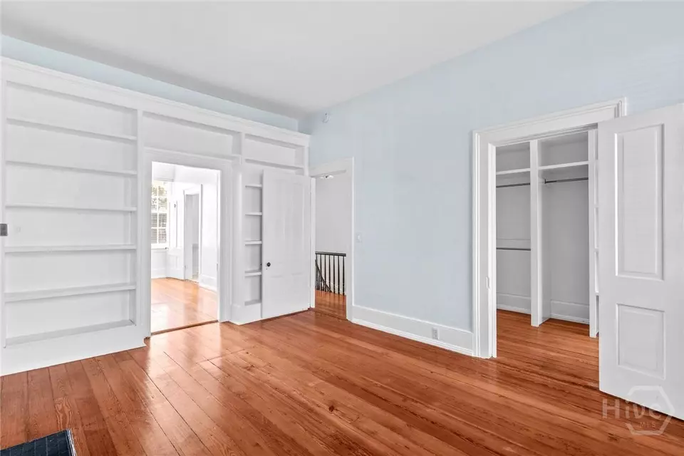 Bedroom - 117 W Gaston St, Savannah, GA 31401 photo 4 of 6