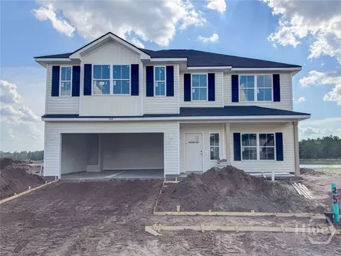 64 Hollis Ln, Hinesville, GA 31313