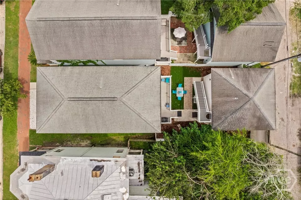 View/Area - 409 E Park Ave, Savannah, GA 31401 photo 2 of 5