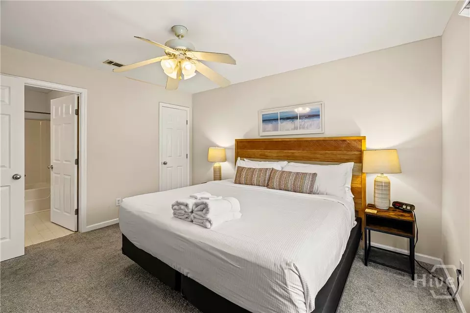 Bedroom - 409 E Park Ave, Savannah, GA 31401 photo 6 of 7