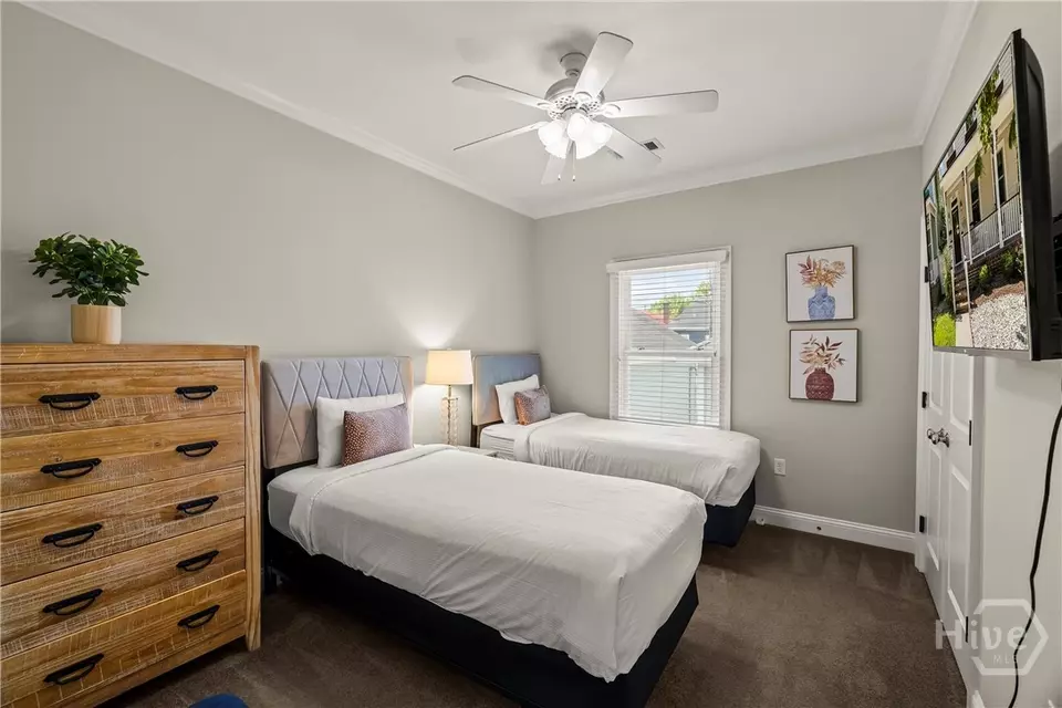 Bedroom - 409 E Park Ave, Savannah, GA 31401 photo 5 of 7