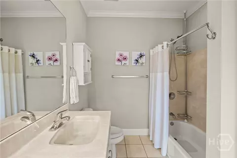 Bath - 409 E Park Ave, Savannah, GA 31401 photo 1 of 3