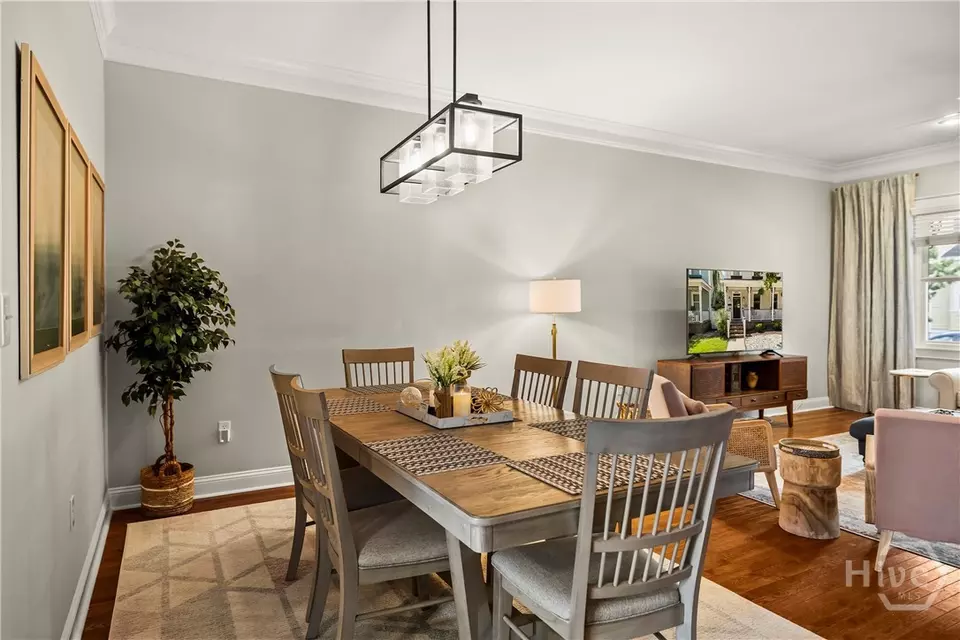 Dining - 409 E Park Ave, Savannah, GA 31401 photo 2 of 5