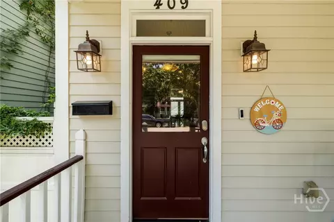 Entry Way - 409 E Park Ave, Savannah, GA 31401 photo 1 of 4