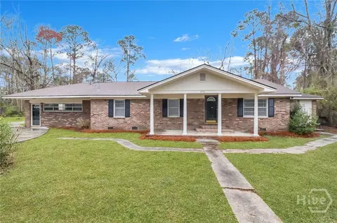 278 Horseshoe Rd, Bloomingdale, GA 31302