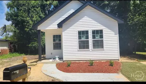 2016 Eppinger St, Savannah, GA 31415