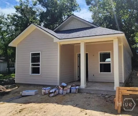 1725 Dunn St, Savannah, GA 31415