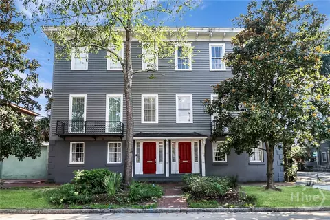 121 W Park Ave #1, Savannah, GA 31401