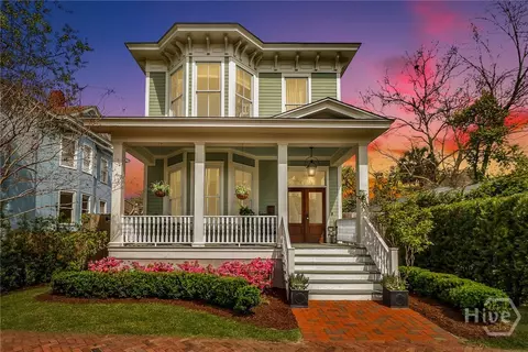 518 E Bolton St, Savannah, GA 31401