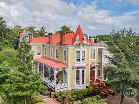 222 E Gwinnett St, Savannah, GA 31401