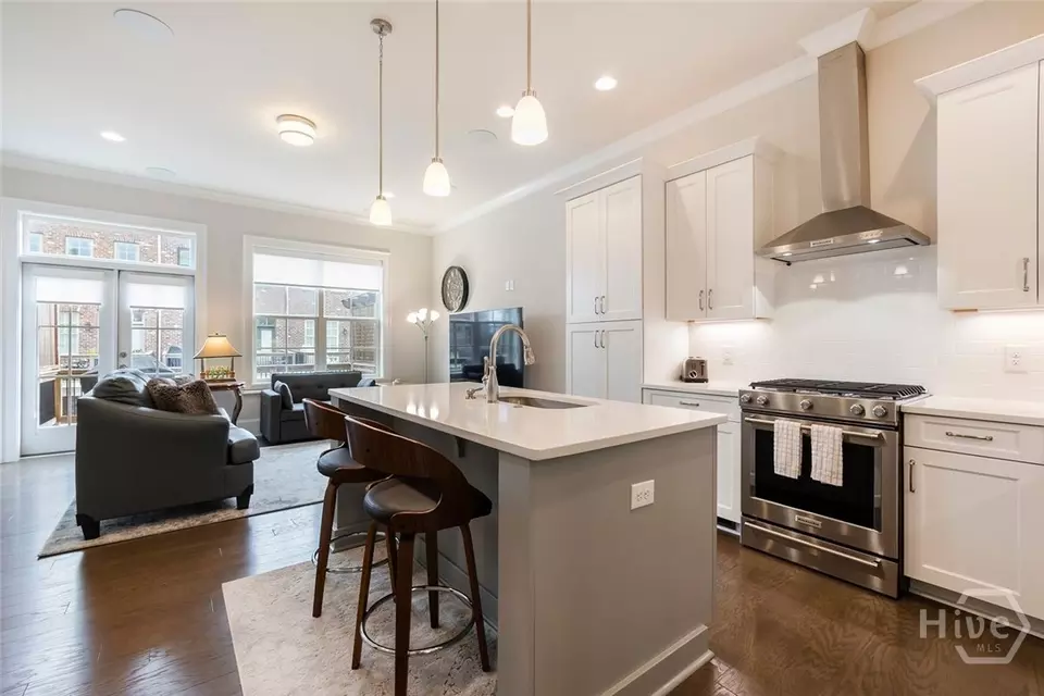 Kitchen - 453 Port St, Savannah, GA 31401 photo 3 of 5