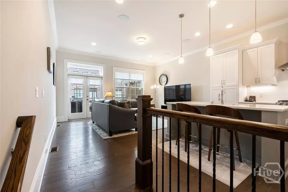 Entry Way - 453 Port St, Savannah, GA 31401 photo 2 of 6