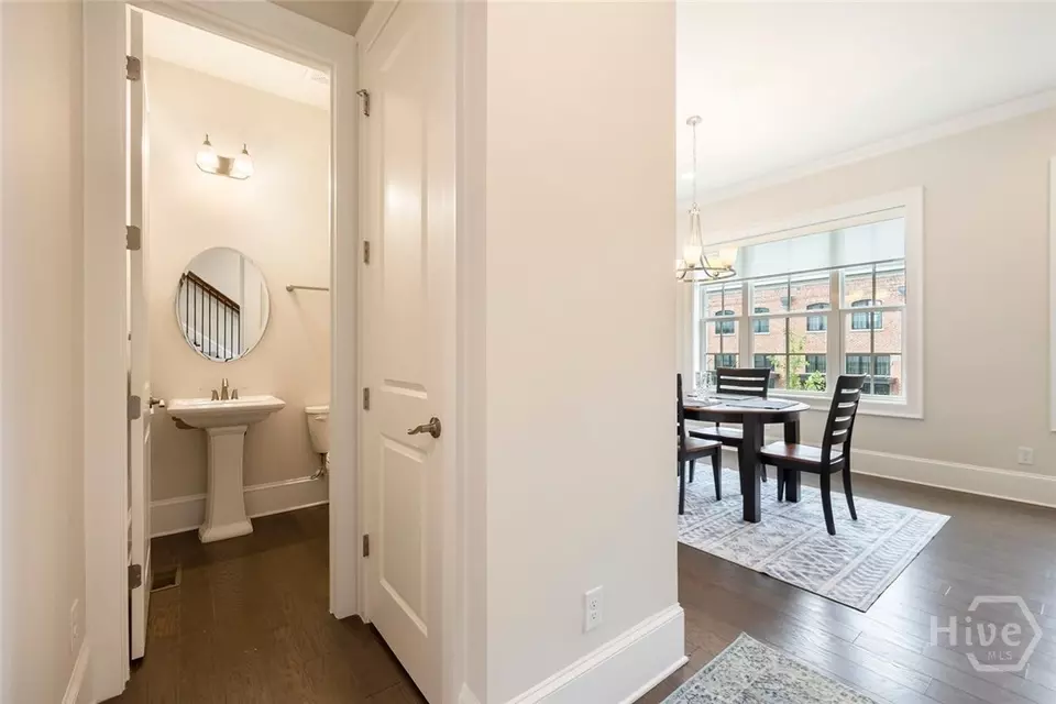Entry Way - 453 Port St, Savannah, GA 31401 photo 3 of 6
