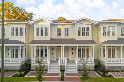 306 W 38th St, Savannah, GA 31401