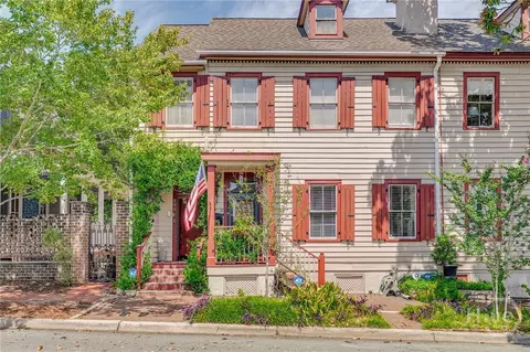 540 E Taylor St, Savannah, GA 31401