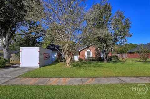 136 Lewis Dr, Richmond Hill, GA 31324