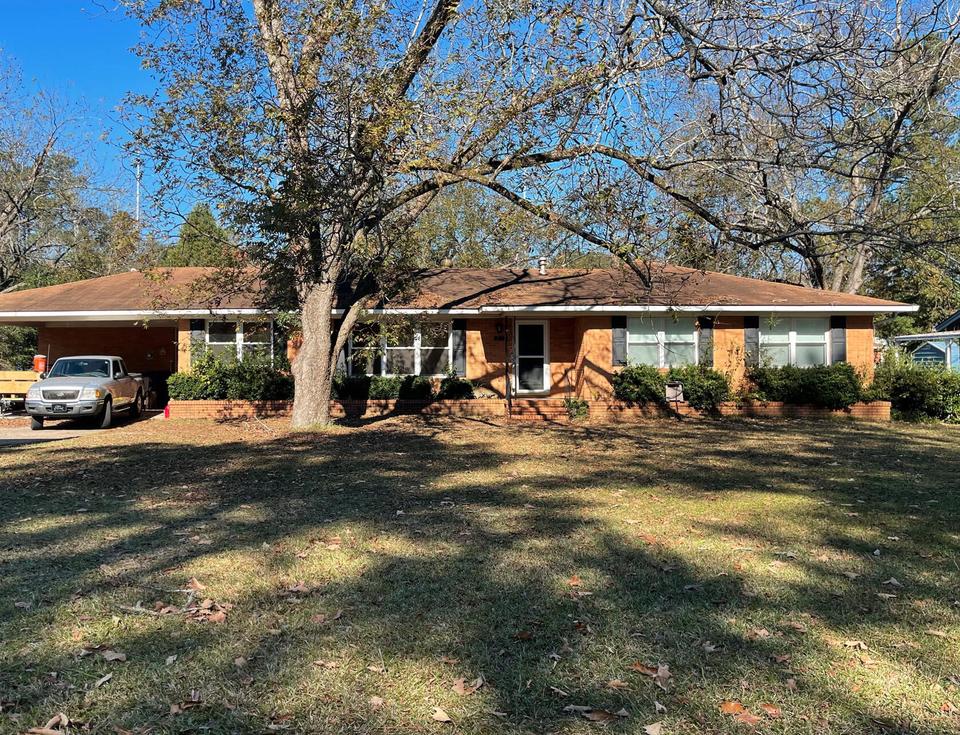 2209 Silverdale Rd, Augusta, GA 30906 1 photo MLS 509748 Movoto