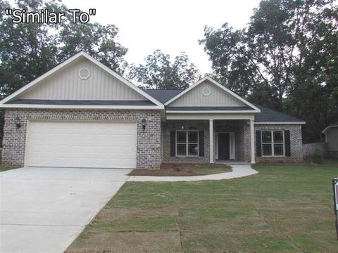 207 Dennard Dr, Perry, GA 31069 photo 1