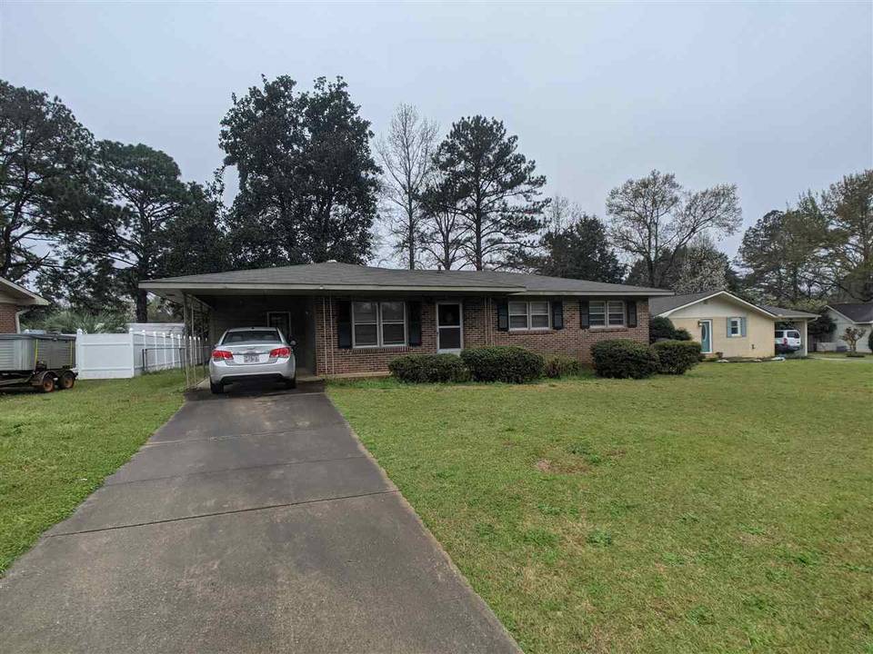 98 Karen, Warner Robins, GA 31088 12 Photos MLS 211656 Movoto