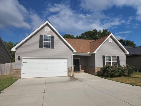 107 Sutton Dr, Perry, GA 31069 photo 1