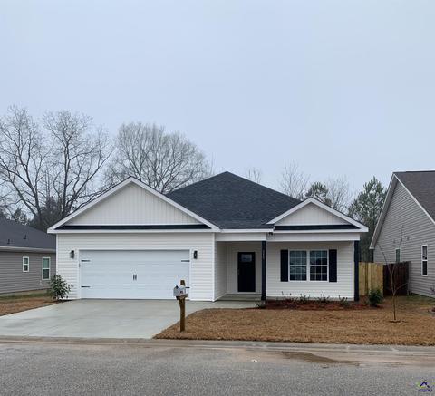 111 Sutton Dr, Perry, GA 31069 photo 1