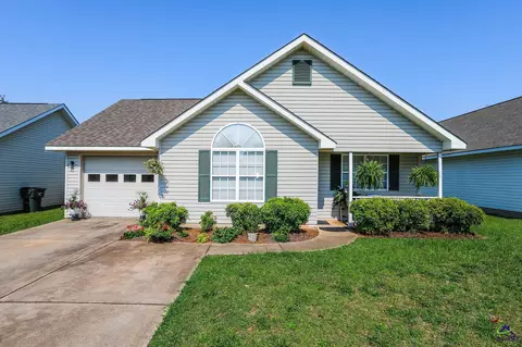 104 Nesting Way, Warner Robins, GA 31093 photo 1